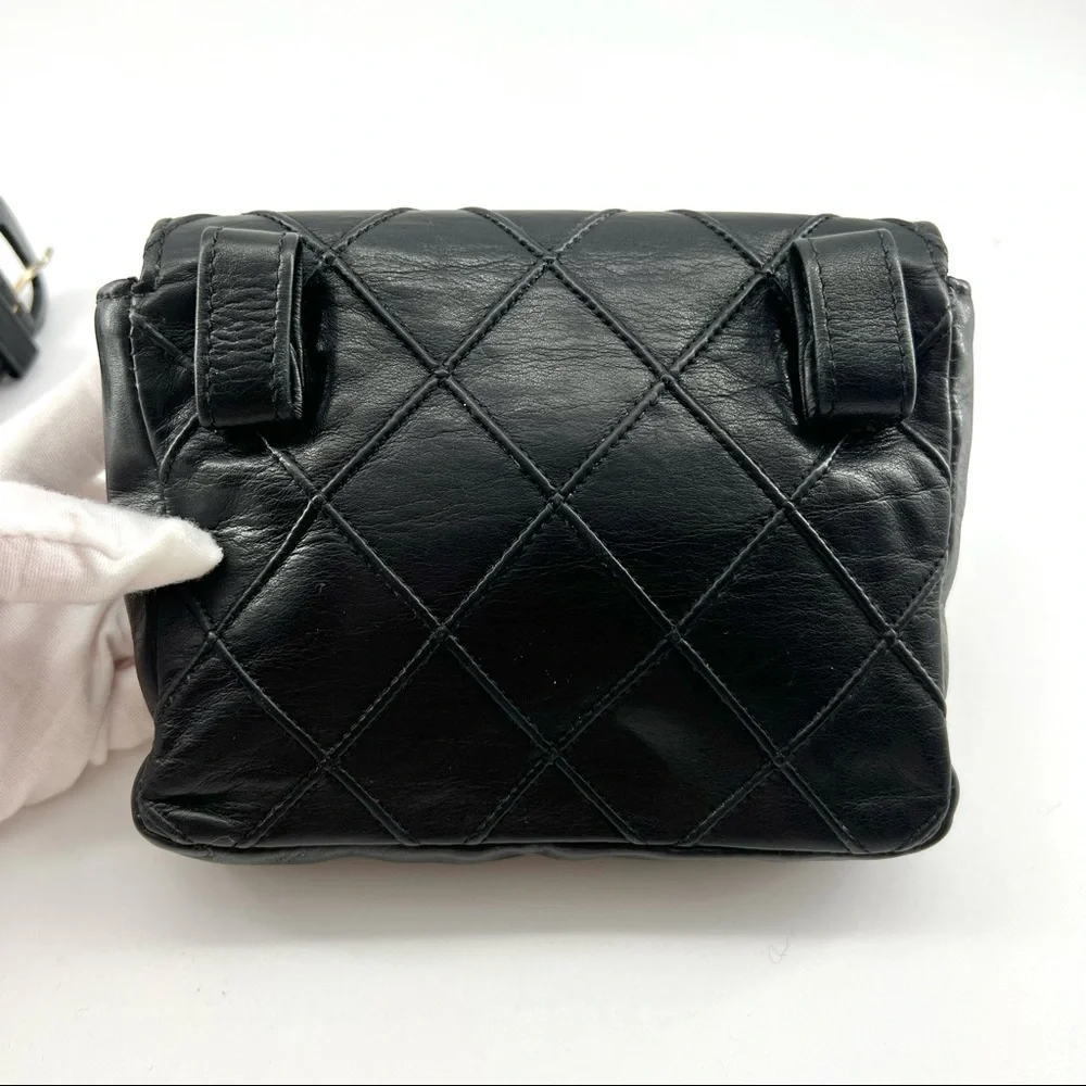 ✈️sold✈️Chanel Black Gold Bag Bum bag Belt - Picture 7 of 16